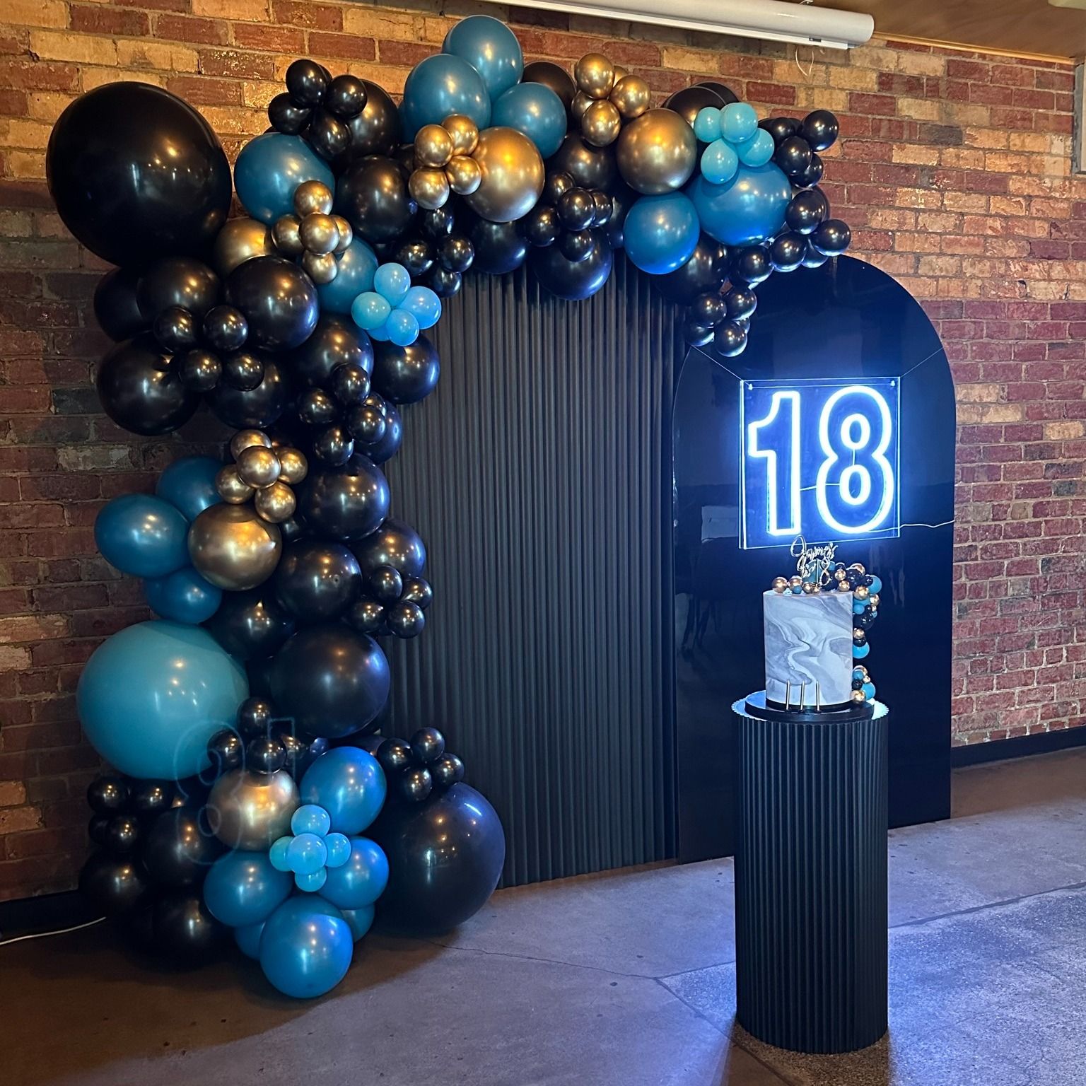 Black Acrylic Arch, Balloon Garland, Ripple Wall, Ripple Plinth