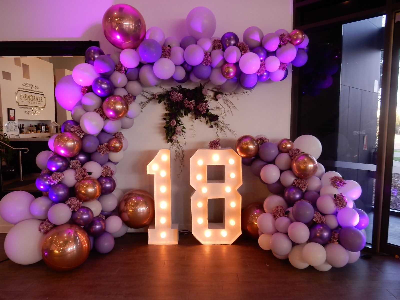 Festoon Number 18 and Balloon Garland