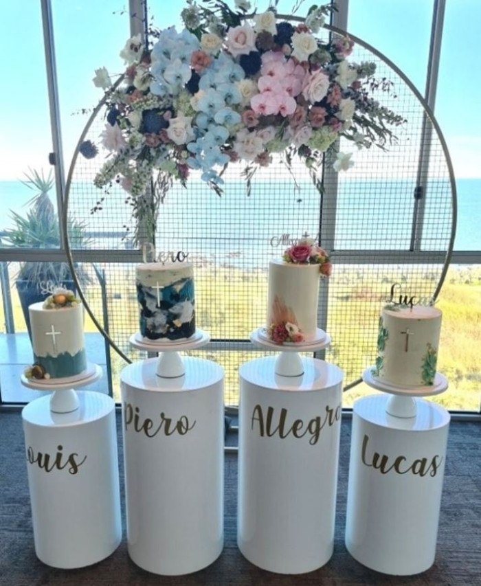 Round Display Plinths Photo - 1