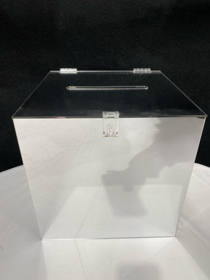 Silver Acrylic Wishing Well Photo - 1
