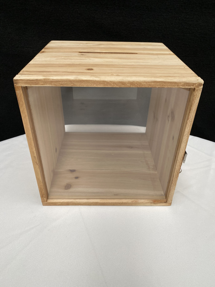Wooden Wishing Well Photo - 1